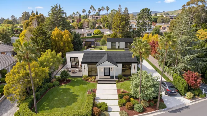 livelarge-altadena-rebuild-mobile-02